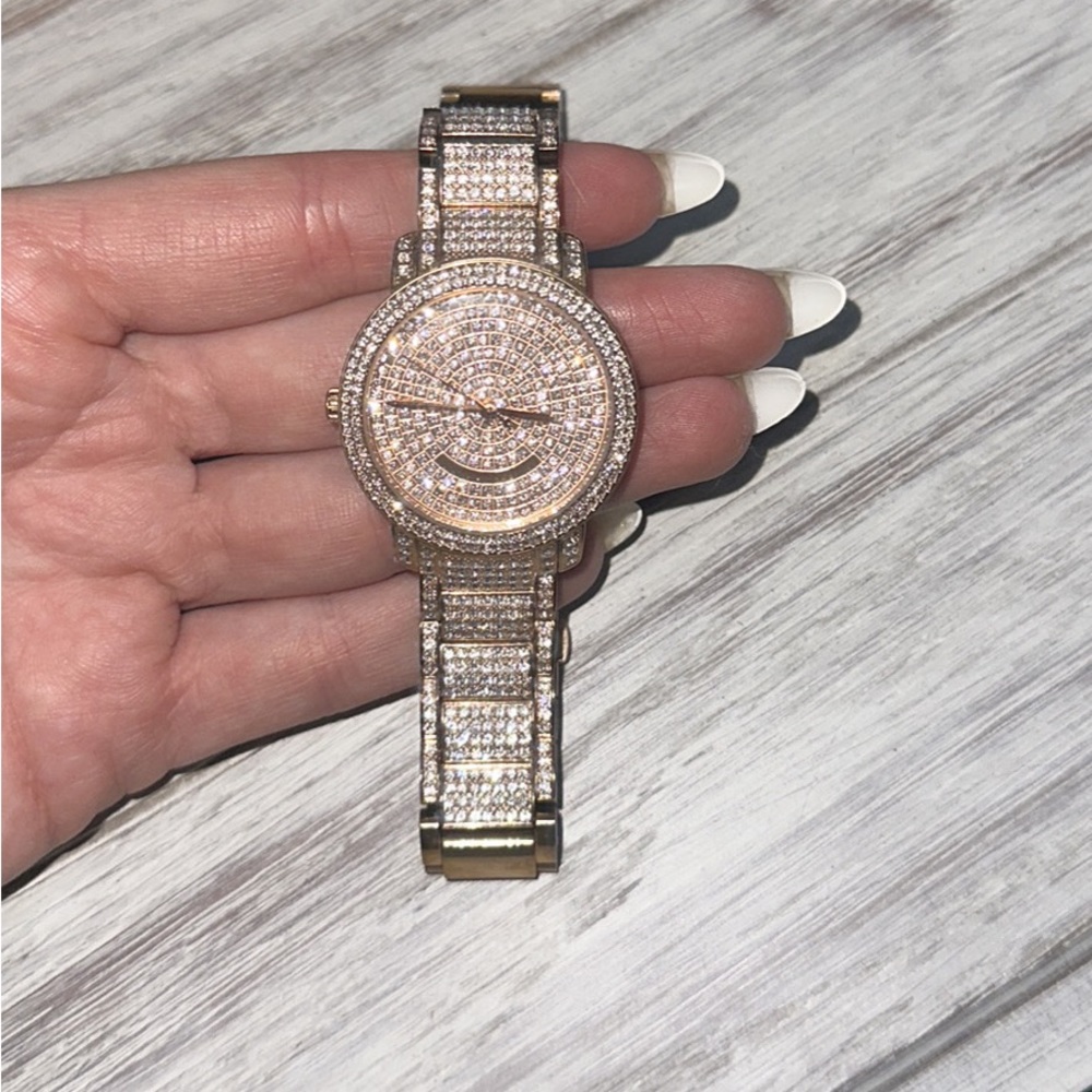 Michael kors watch rose gold